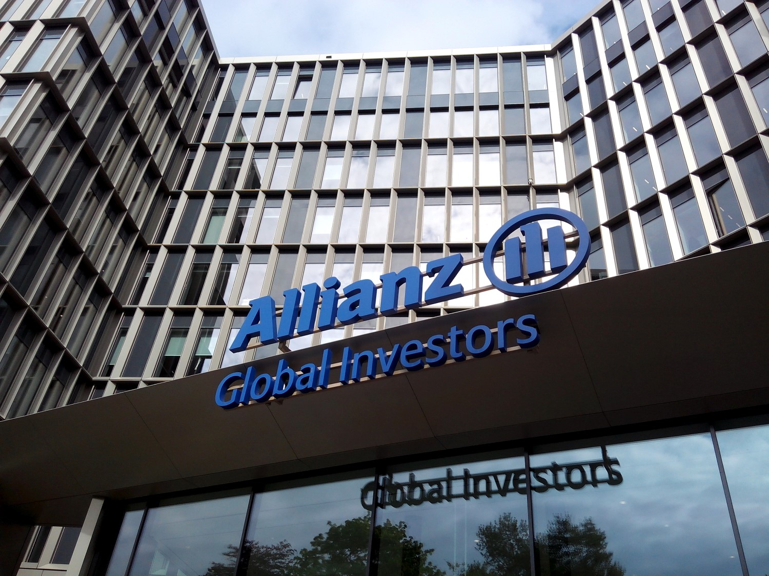 CEO Allianz Global Investors: Aset Crypto Harus Dilarang